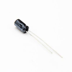 خازن الکترولیتی ایستاده 2.2µF ولتاژ 50V سایز 7x4mm