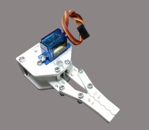 بازوی گریپر پلکسی همراه با سروو موتور  PE-SG-2.8 برند پارسیان الکترونیک