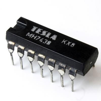 MH7438, NAND Logic Gate IC, DIP-14